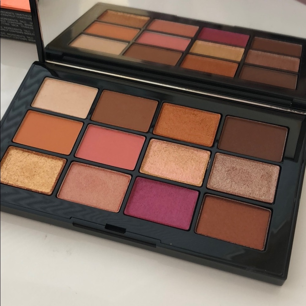 NARS afterglow eyeshadow palette